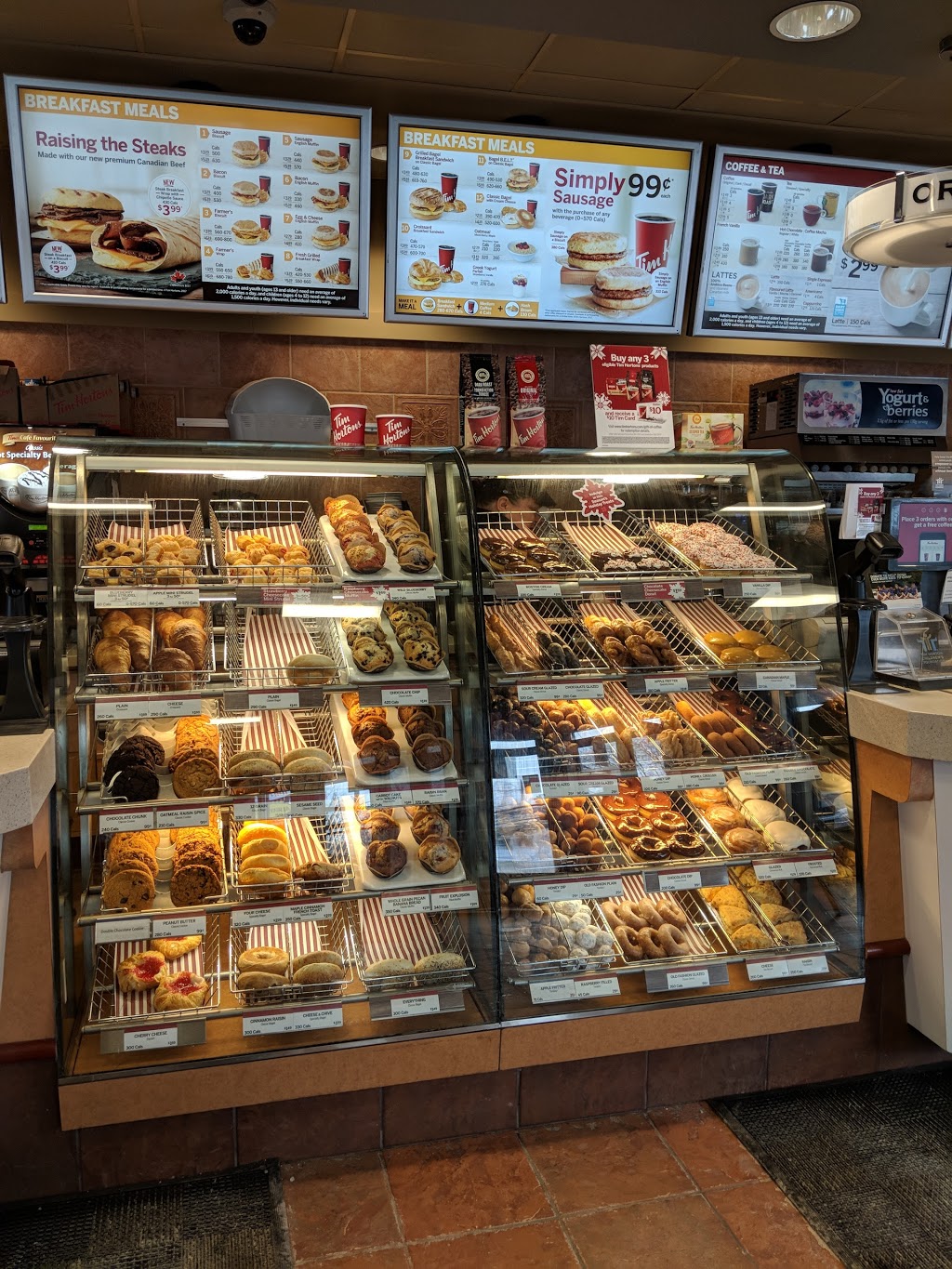 Tim Hortons | 2688 New, Lakeshore Rd, Brights Grove, ON N0N 1C0, Canada | Phone: (519) 869-8776