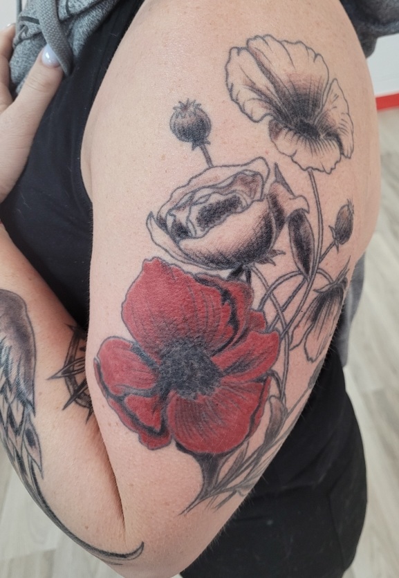 Redline tattoo | 5009d 51 St, Barrhead, AB T7N 1B8, Canada | Phone: (780) 674-0585