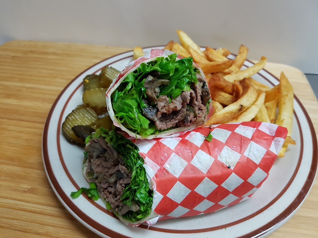 Little Beaver Restaurant | 9909 Glendon Dr, Komoka, ON N0L 1R0, Canada | Phone: (519) 471-1200