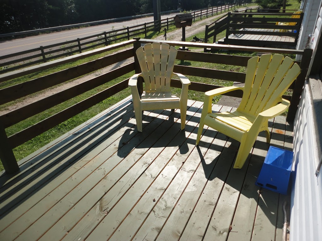 Mazinaw Lakeside Resort and Eatery | 17370 ON-41, Cloyne, ON K0H 1K0, Canada | Phone: (613) 900-9749