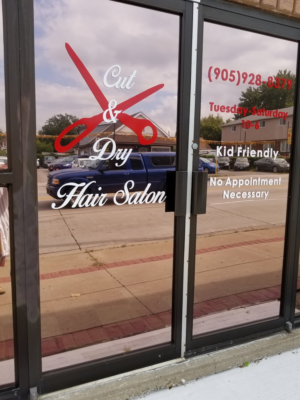 Cut & Dry | 120 Parkdale Ave N #122b, Hamilton, ON L8H 5W9, Canada | Phone: (905) 928-8379
