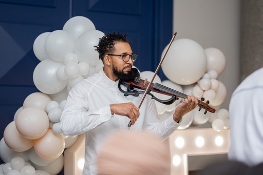 Augus Violin | 419 Bd Labrosse #93, Gatineau, QC J8P 0G6, Canada | Phone: (819) 639-5598