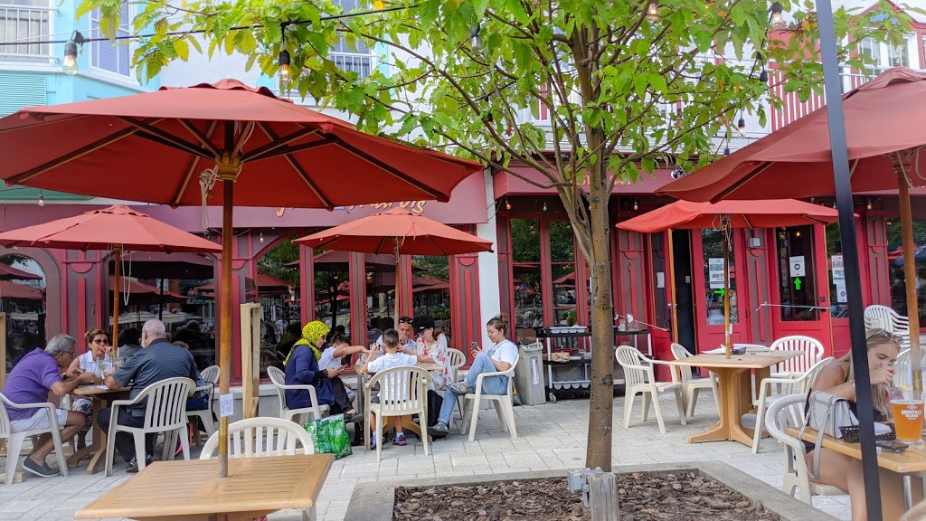 Fat Mardis | Place Saint Bernard, Mont-Tremblant, QC J0T 1Z0, Canada | Phone: (819) 681-2439