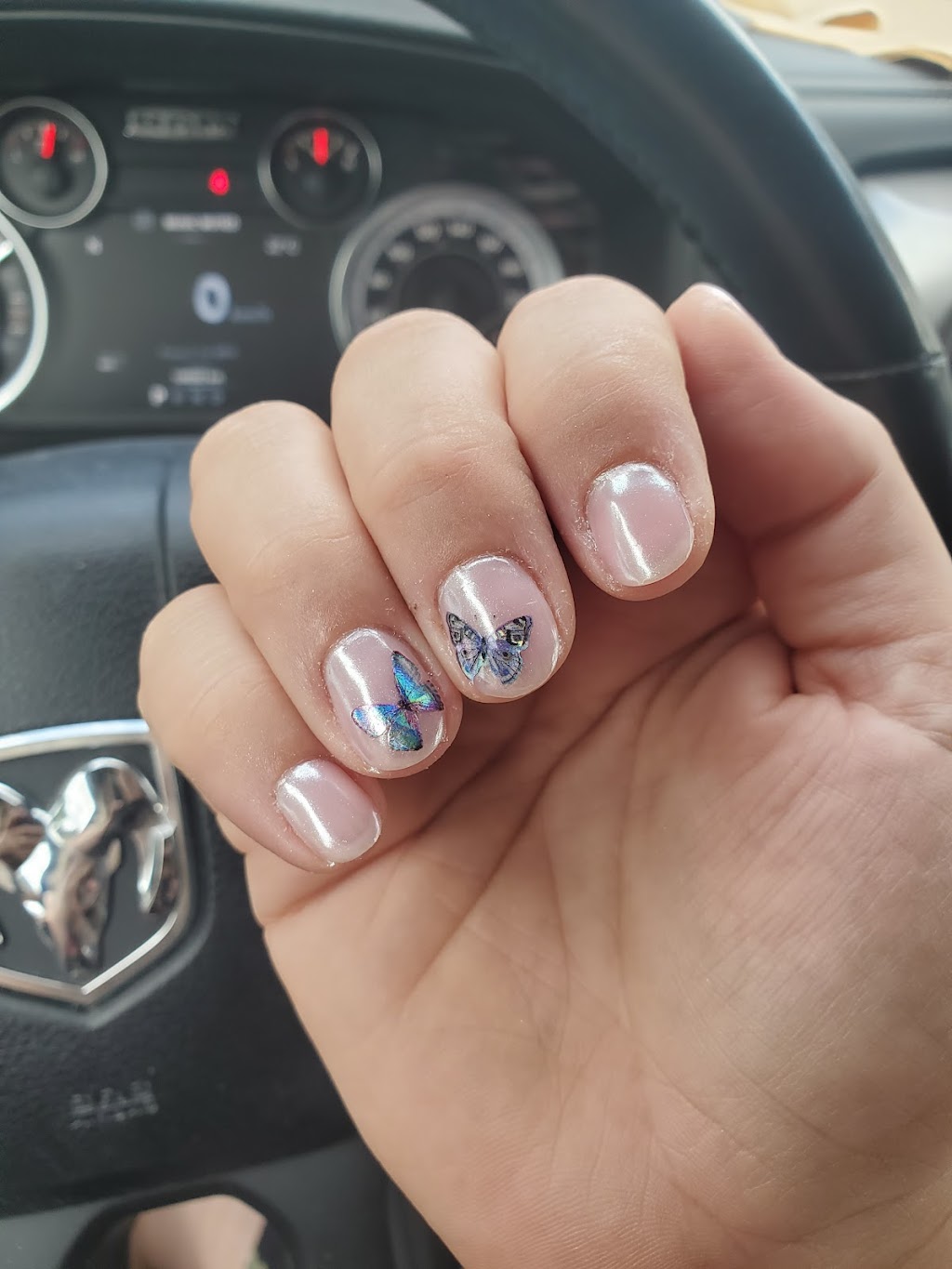 Azalea Nail Boutique | 38 Riverglen Dr SE, Calgary, AB T2C 4L5, Canada | Phone: (403) 265-8087