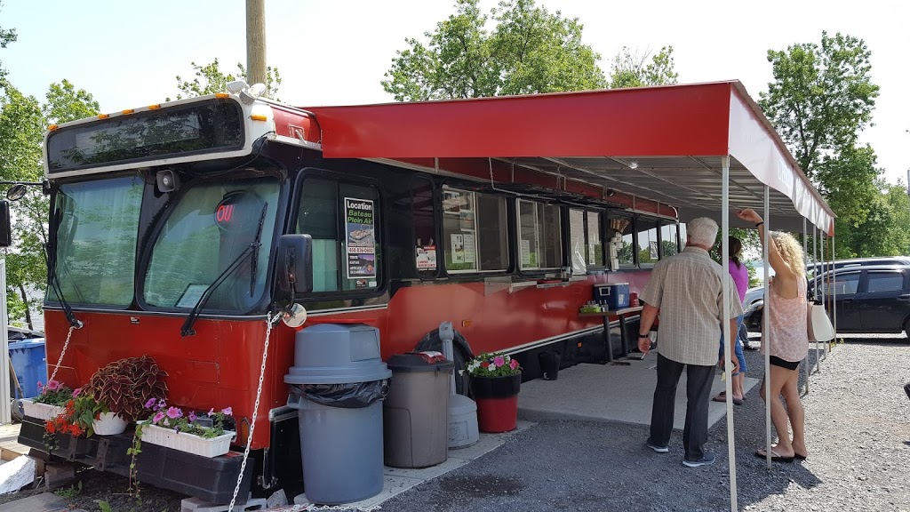 Casse Croute Chez Cocotte | 532 Grande Côte E, Lanoraie, QC J0K 1E0, Canada | Phone: (450) 803-2476