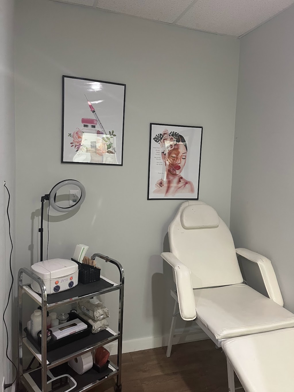 Rural Beauty | 101 Bobcaygeon Rd, Minden, ON K0M 2K0, Canada | Phone: (705) 306-0243