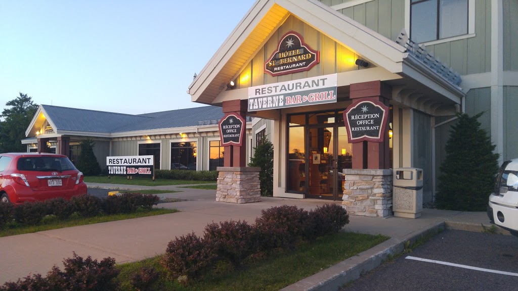 Hôtel St-Bernard | 115 Chemin Guay, Saint-Bernard-de-Lacolle, QC J0J 1V0, Canada | Phone: (450) 246-4000