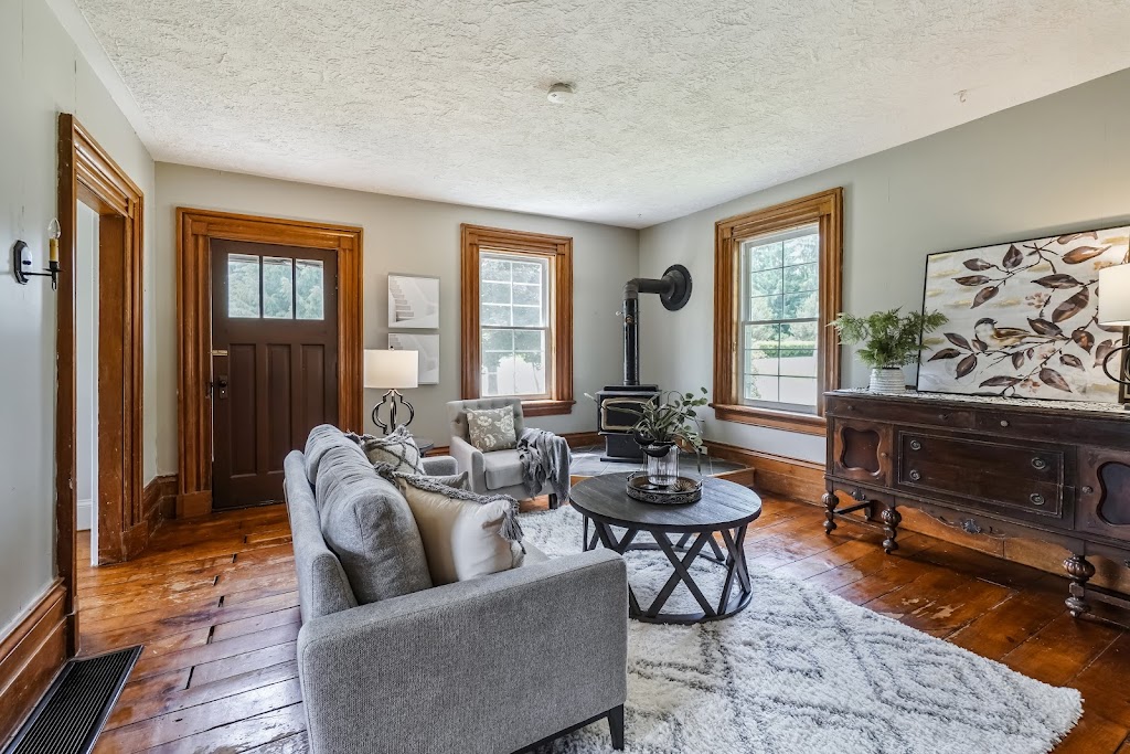 TYLER DAWE REAL ESTATE: RE/MAX ESCARPMENT REALTY INC. BROKERAGE | 295 Alma St, Rockwood, ON N0B 2K0, Canada | Phone: (519) 856-0600