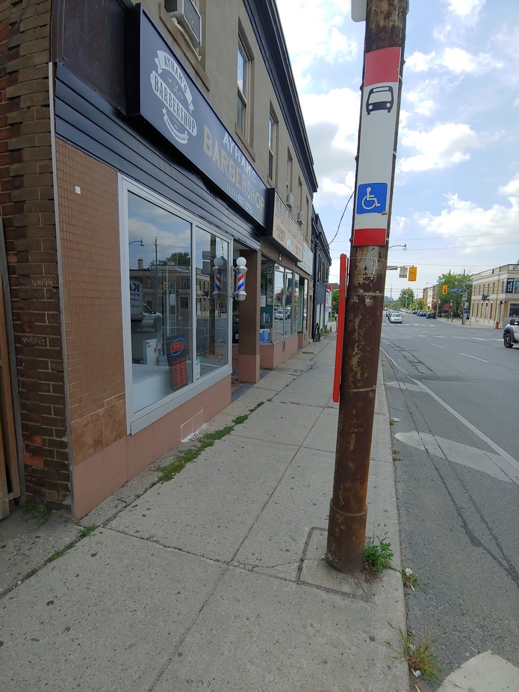Ayhams Barber Shop | 1047 Avenue Rd, Toronto, ON M5N 2C5, Canada | Phone: (437) 882-2223
