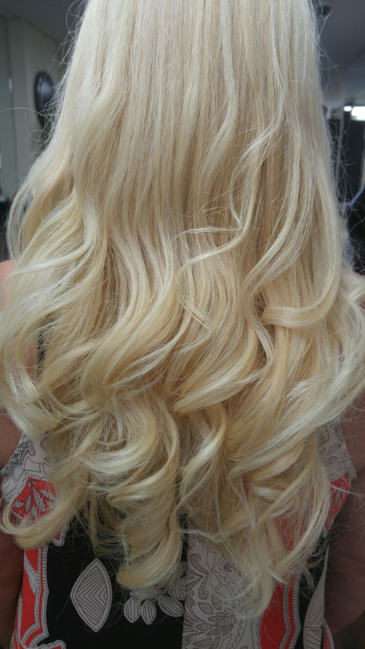 Breeze Hair Salon | 2402 Lakeshore Rd W, Oakville, ON L6L 5V5, Canada | Phone: (289) 218-0161
