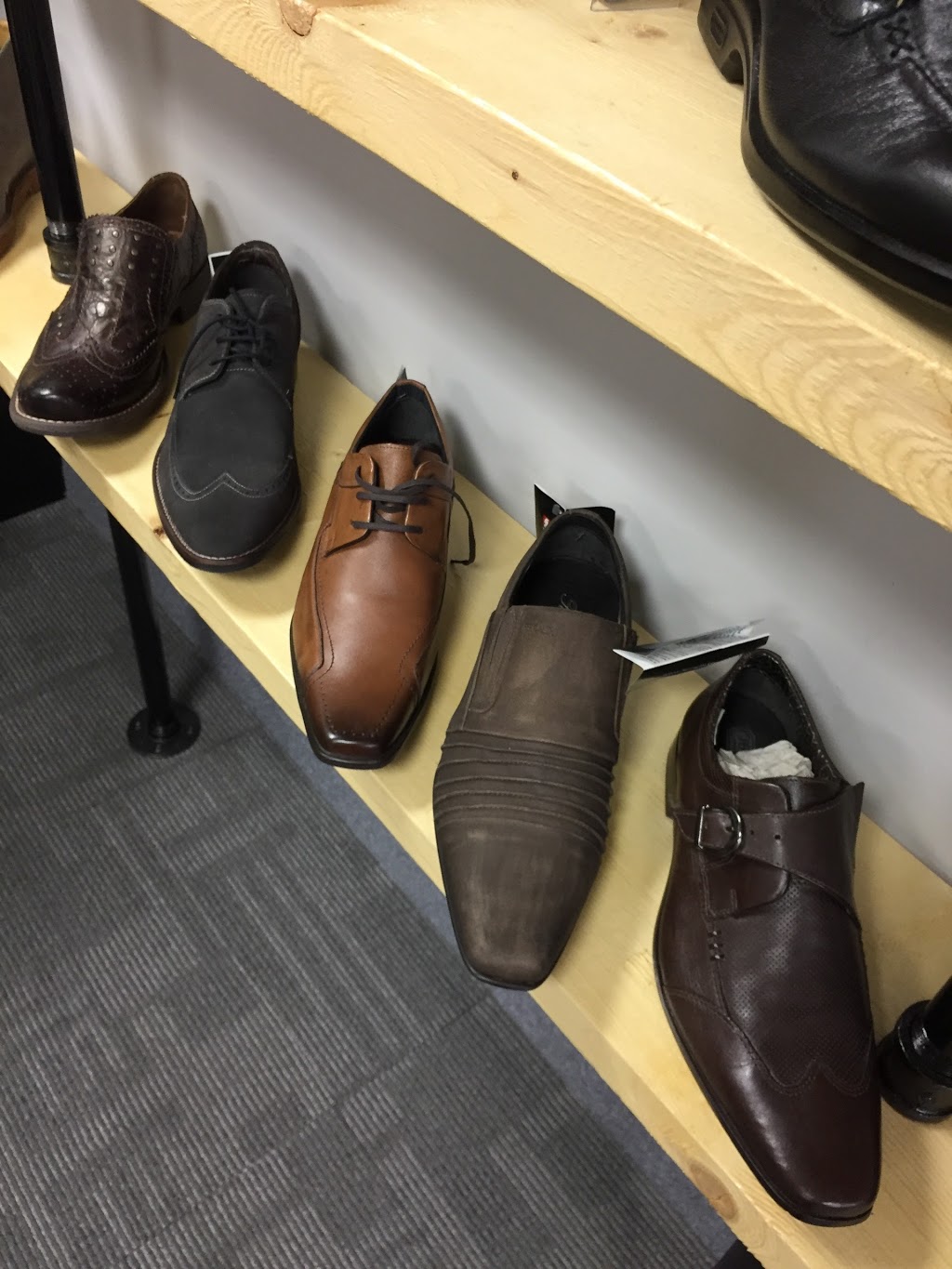Aqua Shoe Medical Supply Inc | 20 Polonia Ave #112, Brampton, ON L6Y 0K9, Canada | Phone: (905) 494-1392