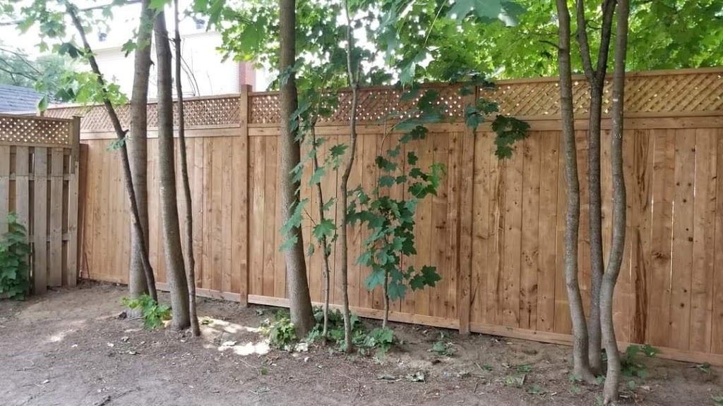 Jons Fencing | 2221 Watercolours Way, Nepean, ON K2J 5J8, Canada | Phone: (613) 801-8038