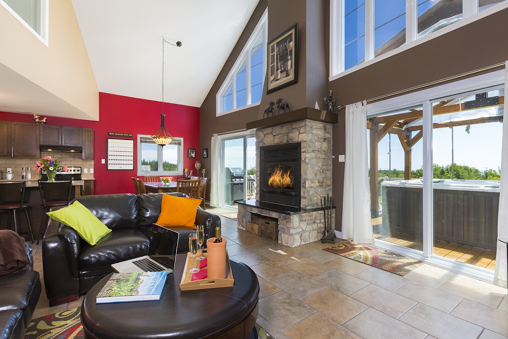 à la Barrique Enchantée | 17 Chem. des Prés, Petite-Rivière-Saint-François, QC G0A 2L0, Canada | Phone: (438) 883-0502