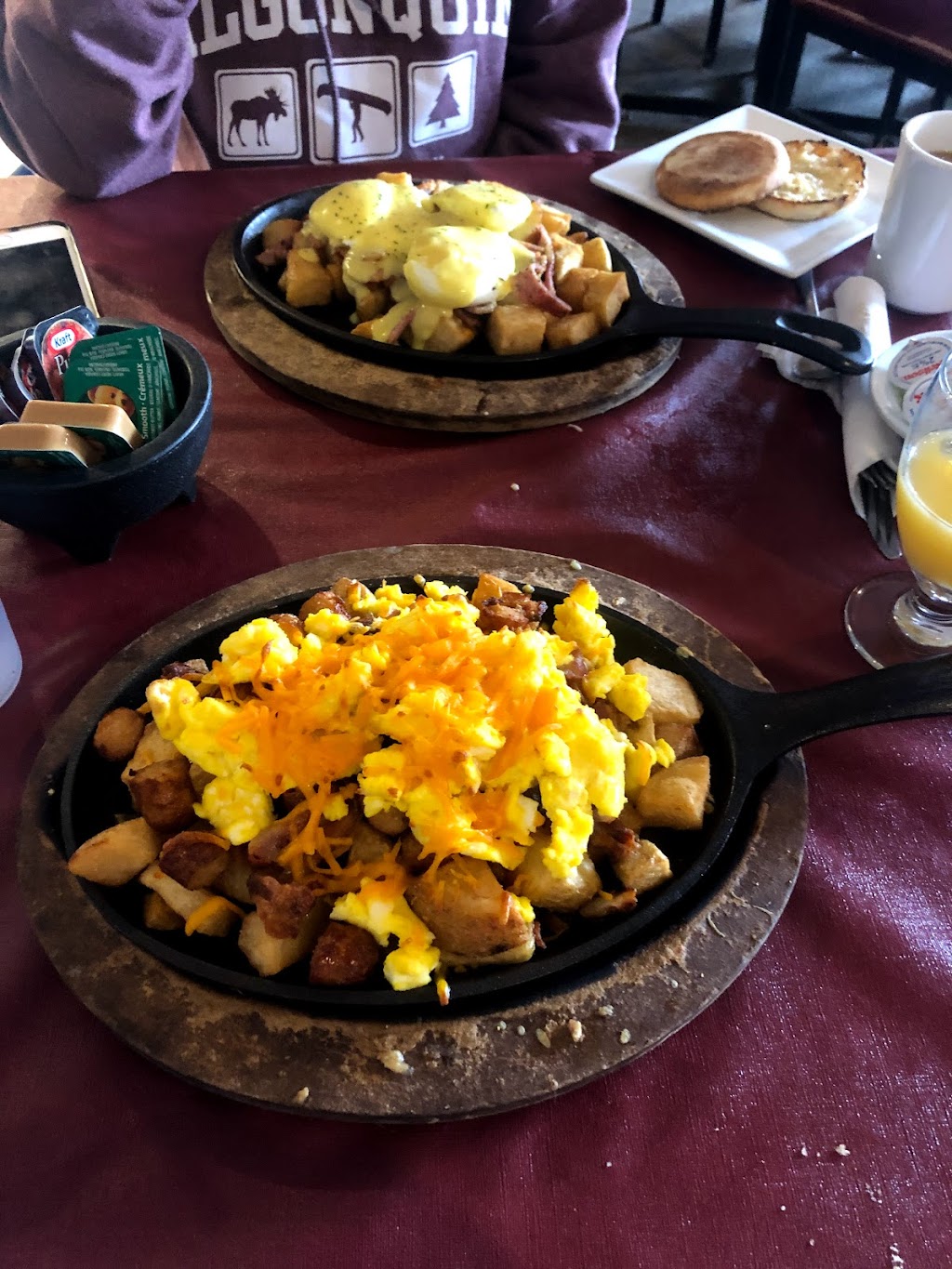 Santa Fe Restaurant | 114 Deep River Rd, Deep River, ON K0J 1P0, Canada | Phone: (613) 584-1400