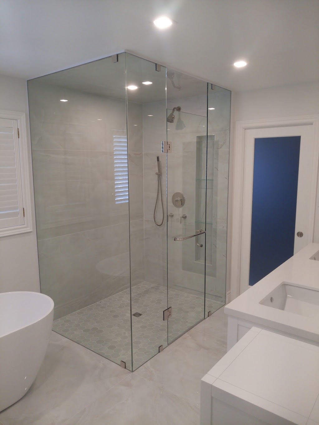 Universal House Improvement | 354 Concession 5 W, Millgrove, ON L0R 1V0, Canada | Phone: (416) 830-8523