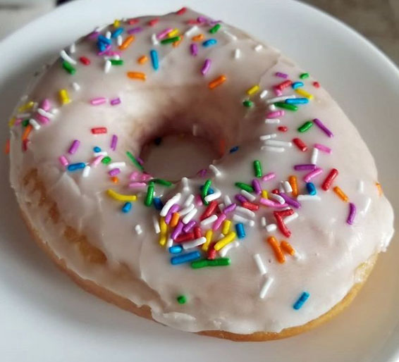 Mmm Donuts • Café & Bakery | 240 Bayview Dr unit 11, Barrie, ON L4N 4Y8, Canada | Phone: (705) 733-9000