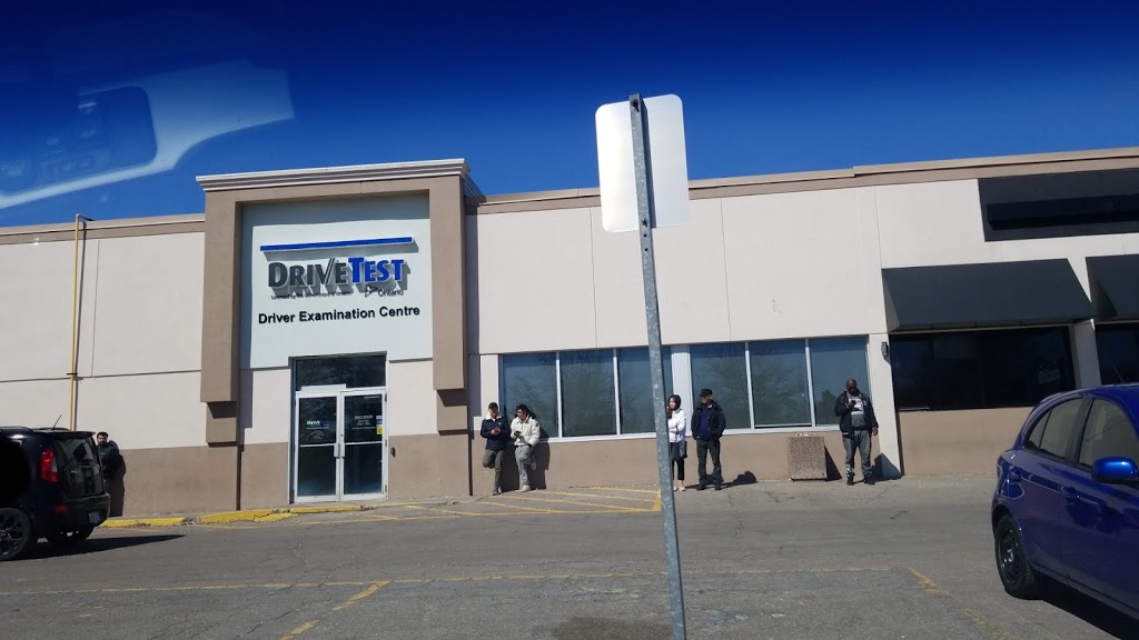 Midtown Mall | 200 John St W, Oshawa, ON L1J 2B4, Canada | Phone: (905) 240-8777