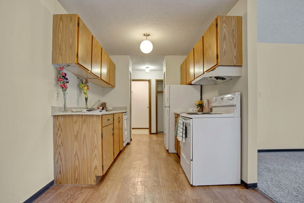 Kingsmere Apartment Homes | 822 Kingsmere Blvd, Saskatoon, SK S7J 4J5, Canada | Phone: (306) 700-2675