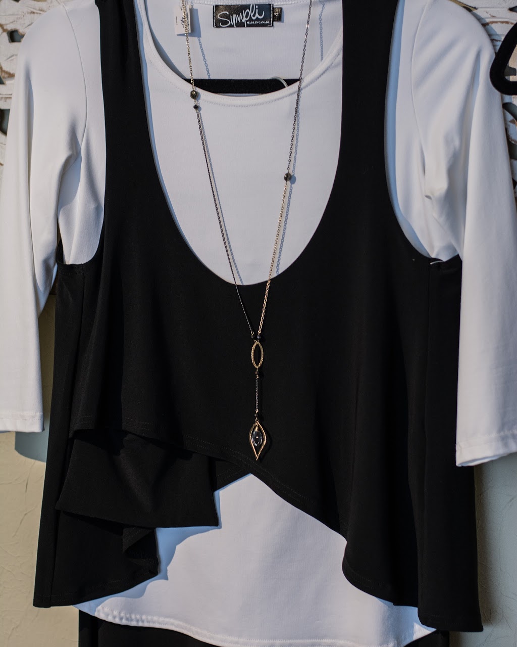 Pamelas | 3836 Main St, Jordan Station, ON L0R 1S0, Canada | Phone: (905) 562-6377
