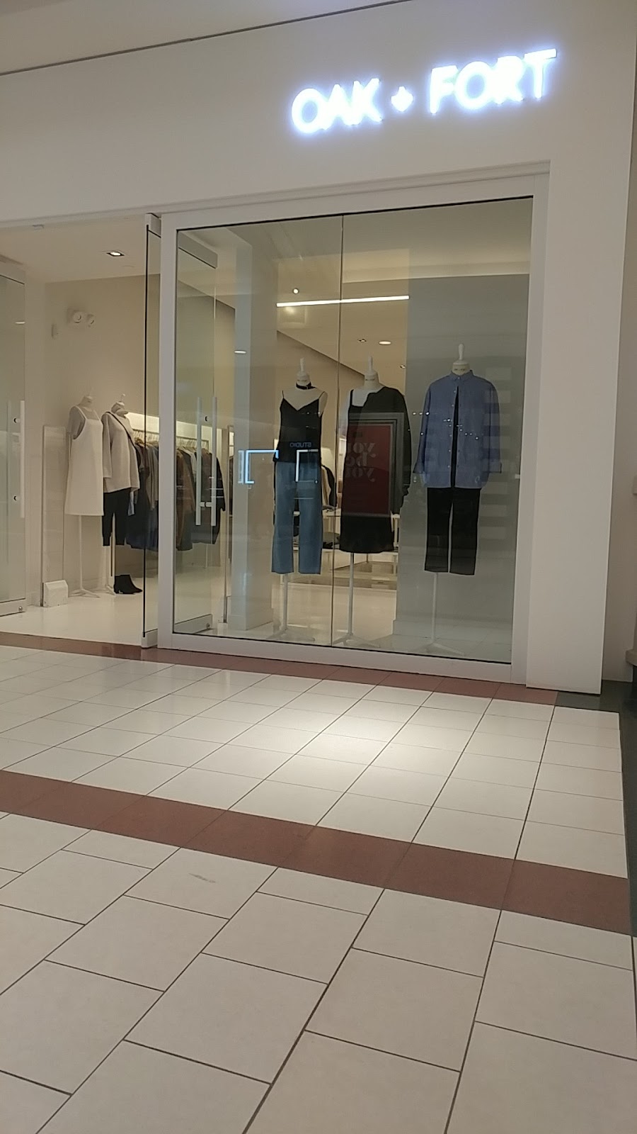 OAK + FORT | 5015 111 Street Northwest, 19 SOUTHGATE CENTRE, Edmonton, AB T6H 4M6, Canada | Phone: (780) 433-6911