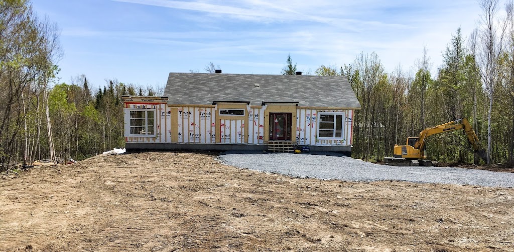 Aménagement mga | 132 Rue du Boisé, Saint-Georges, QC G5Y 0H9, Canada | Phone: (581) 995-4065