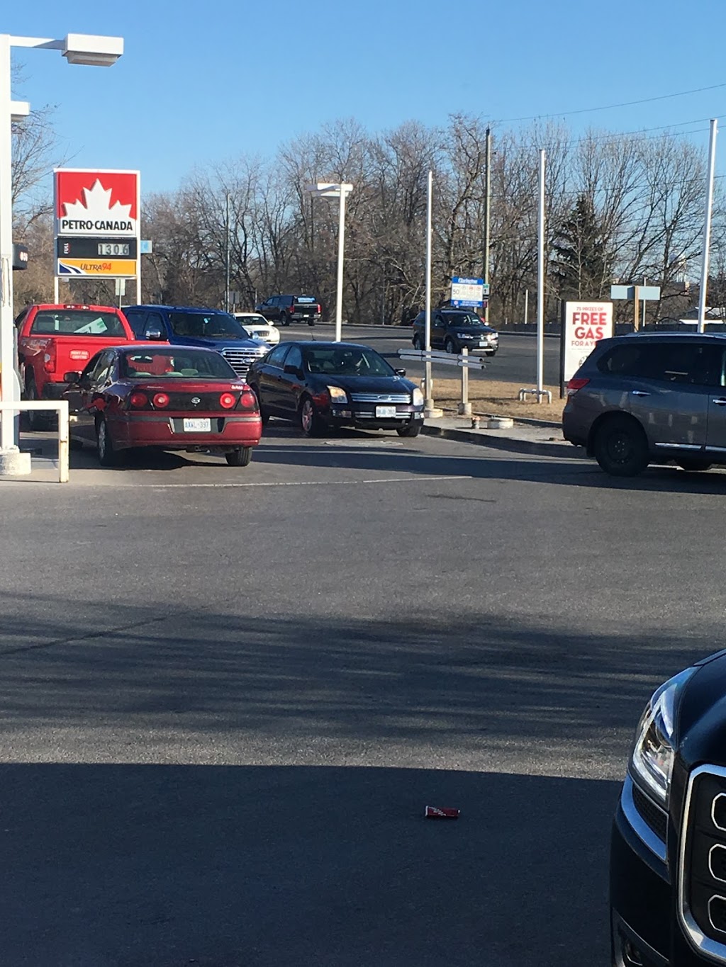 Petro-Canada | 310 Waverley Rd, Bowmanville, ON L1C 3K3, Canada | Phone: (905) 697-2109