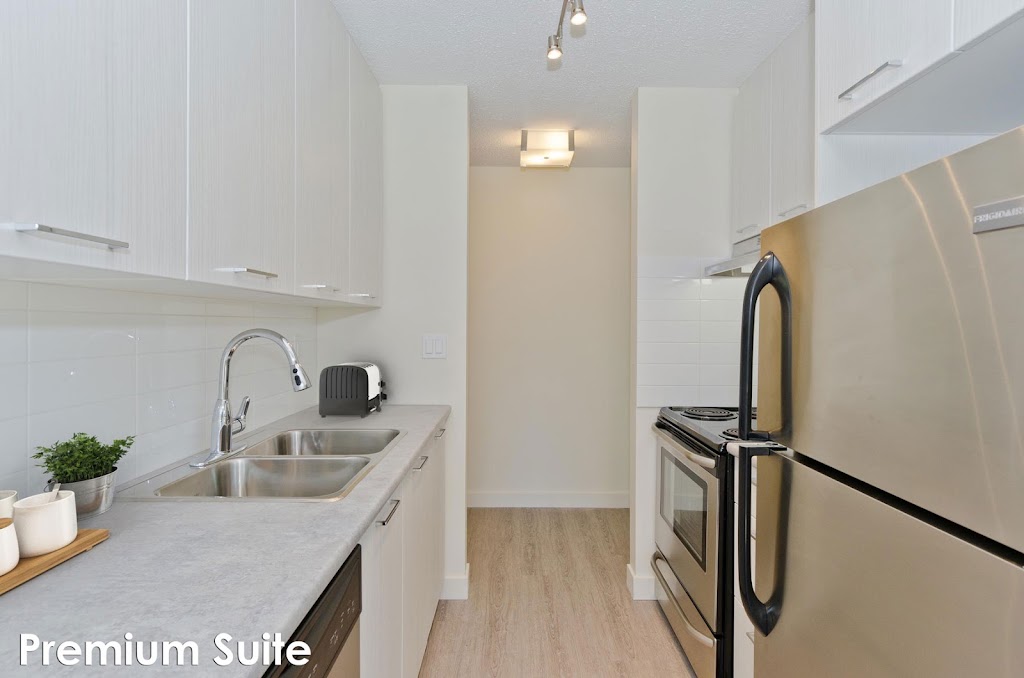 Lakeside Estates | 5334 Lakeview Dr SW, Calgary, AB T3E 5R9, Canada | Phone: (403) 531-9129