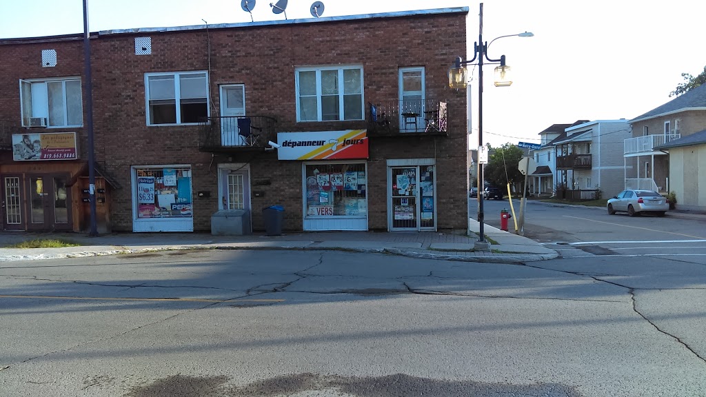 Depanneur Du Marche Notre Dame | 349 Rue Notre Dame, Gatineau, QC J8P 1L3, Canada | Phone: (819) 669-8808