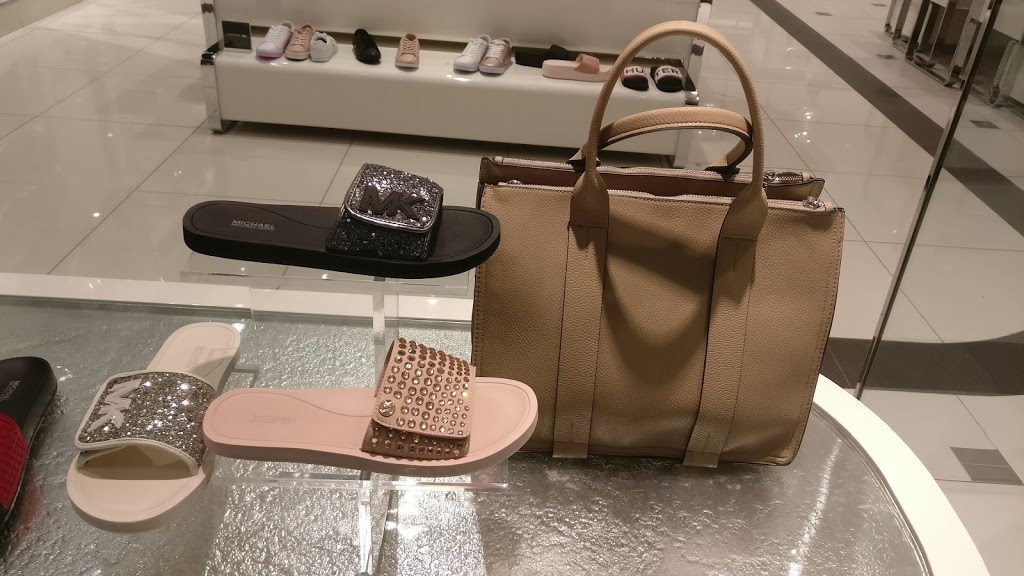 Browns | 25 Peel Centre Dr, Brampton, ON L6T 3R5, Canada | Phone: (905) 791-2257