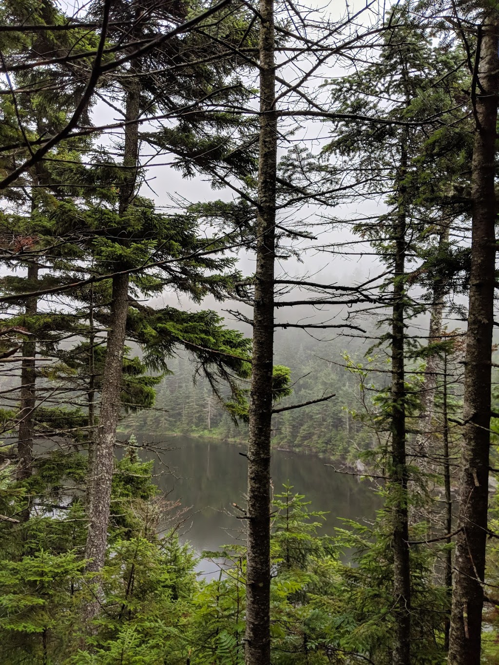 Lac Mohawk | Sutton, QC J0E 2K0, Canada