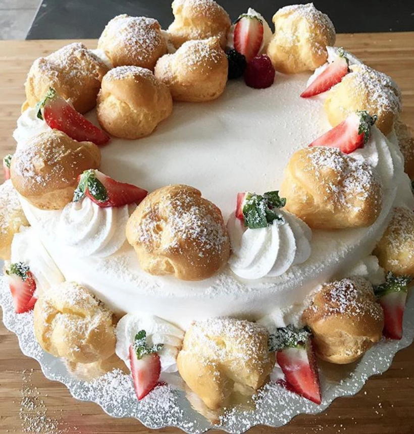 Euro Desserts | 90 Turbine Dr #16, North York, ON M9L 2S2, Canada | Phone: (416) 749-2123