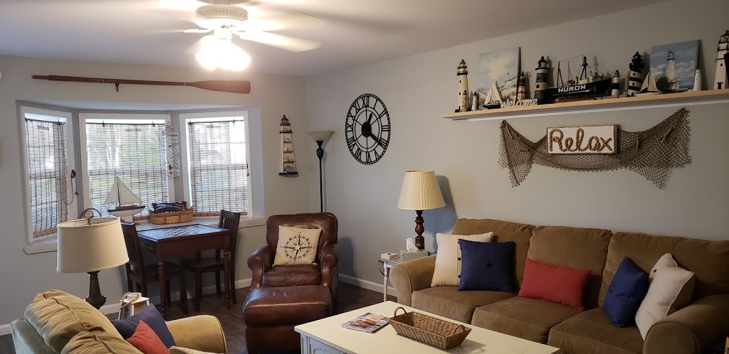 The Lakeshore Cottages | 7975 Lakeshore Rd, Fort Gratiot Twp, MI 48059, USA | Phone: (810) 334-6711