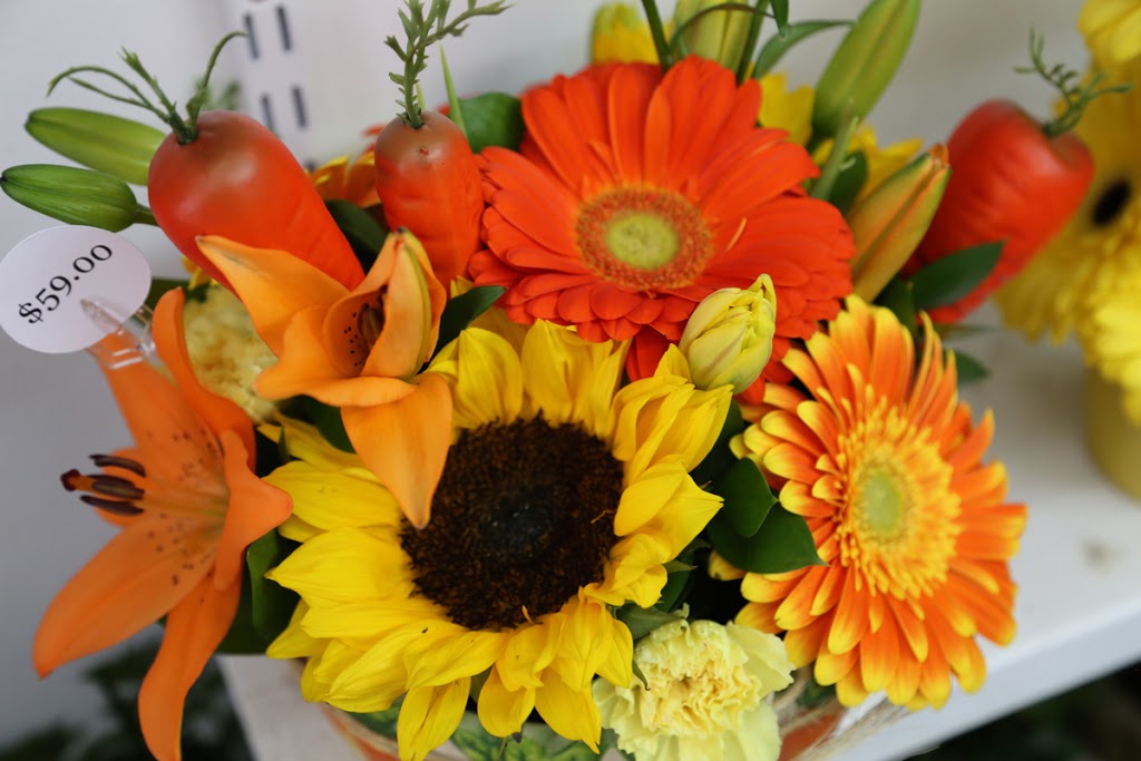 Panda Flowers | 388 Country Hills Blvd NE #256, Calgary, AB T3K 5J6, Canada | Phone: (403) 226-7673