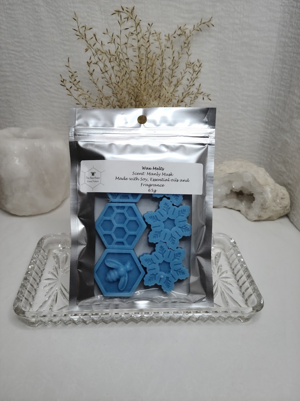 The Bees Knees Natural Products | 900 Howard Ave, Nanaimo, BC V9R 0G2, Canada | Phone: (778) 268-2260