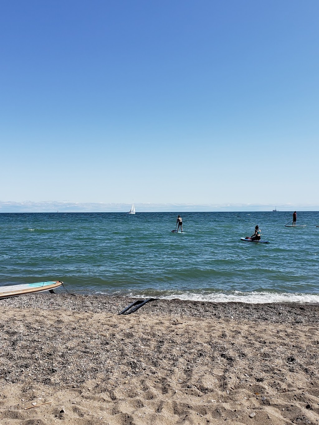 Kew Gardens Tennis Club | 77 Kew Beach Ave, Toronto, ON M4L 1B8, Canada | Phone: (416) 699-1635