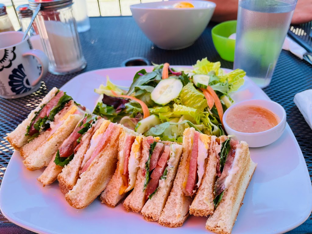 Johns Breakfast & Lunch | 2614 4 St NW A, Calgary, AB T2M 3A1, Canada | Phone: (403) 277-0255