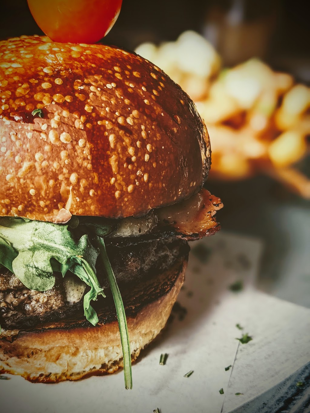 Maker Feed Co. | 2607 Ch. Old Montréal Rd, Cumberland, ON K4C 1A2, Canada | Phone: (613) 833-8380
