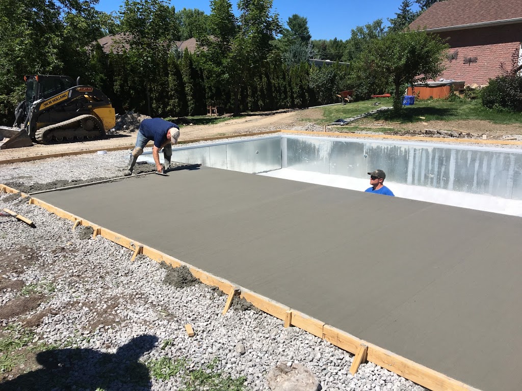 Orillia Pools Design Builders | 251 West Street N, Orillia, ON L3V 5C9, Canada | Phone: (705) 329-5855
