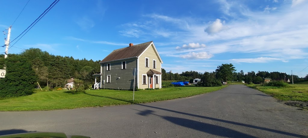 Saint-Venant-de-Paquette | 5 Chem. du Village, East Hereford, QC J0B 1S0, Canada | Phone: (819) 658-3660