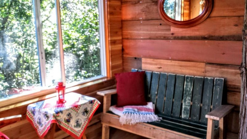 The Treehouse at J ♡ Y | 34 Twin Lakes Rd, Enderby, BC V0E 1V3, Canada | Phone: (250) 803-1755