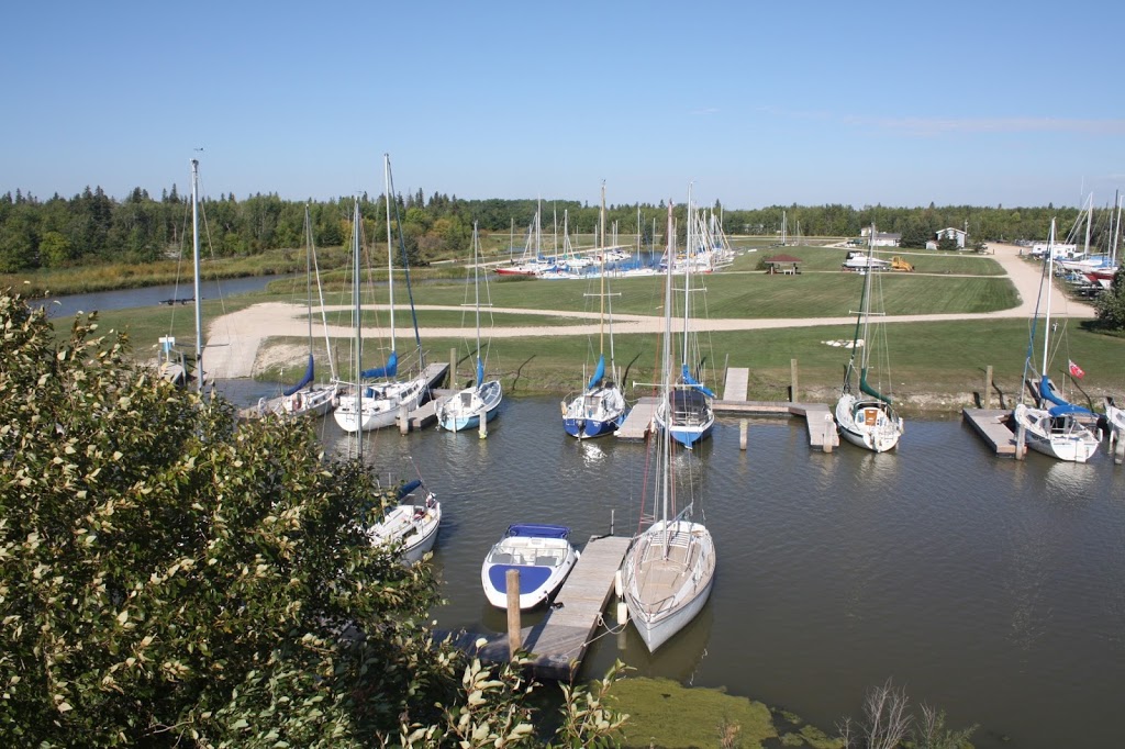 Silver Harbour Marine Resort | George’s Way, Arnes, MB R0C 0C0, Canada | Phone: (204) 642-7245