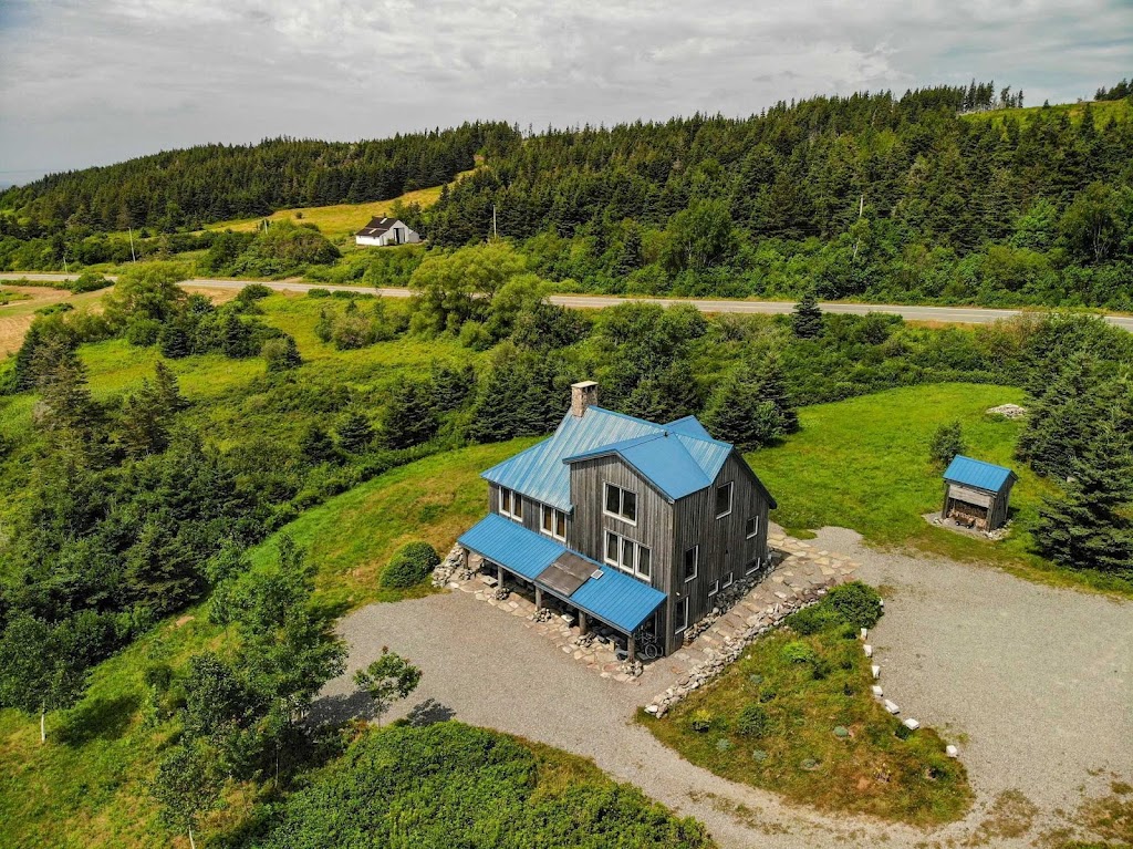 Blue Tin Roof B&B (The Nest) | 7957 NS-337, Antigonish, NS B2G 2L1, Canada | Phone: (902) 995-0351