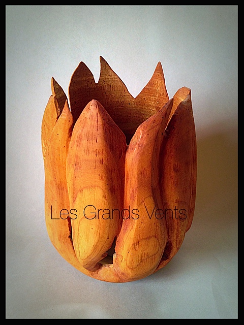 Les Grands Vents Urnes Funéraires/ Funeral Urns | 110, Route 269 Nord, Saint-Jacques-de-Leeds, QC G0N 1J0, Canada | Phone: (418) 573-8392
