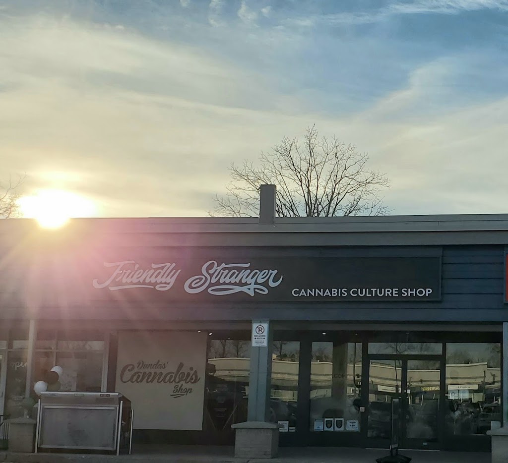 Friendly Stranger Dundas | 101 Osler Dr Unit 112, Dundas, ON L9H 4H6, Canada | Phone: (289) 799-5123