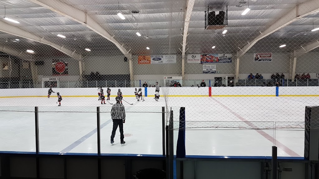 East St. Paul Arena | 266 Hoddinott Rd, East Saint Paul, MB R2E 0H7, Canada | Phone: (204) 661-5331