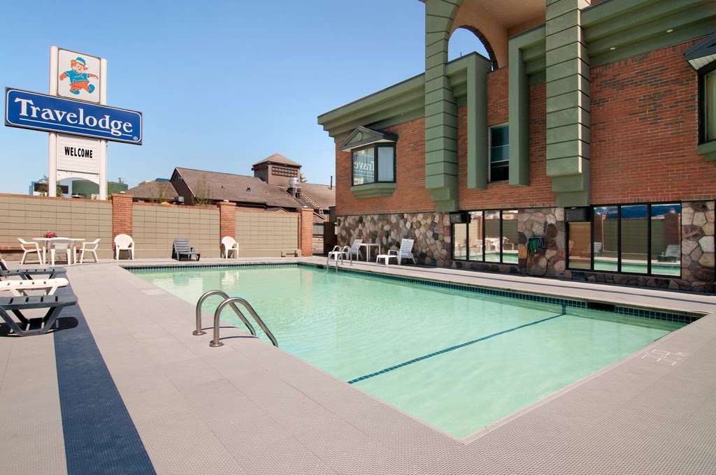 Travelodge by Wyndham Calgary South | 7012 Macleod Trail S, Calgary, AB T2H 0L3, Canada | Phone: (403) 253-1111