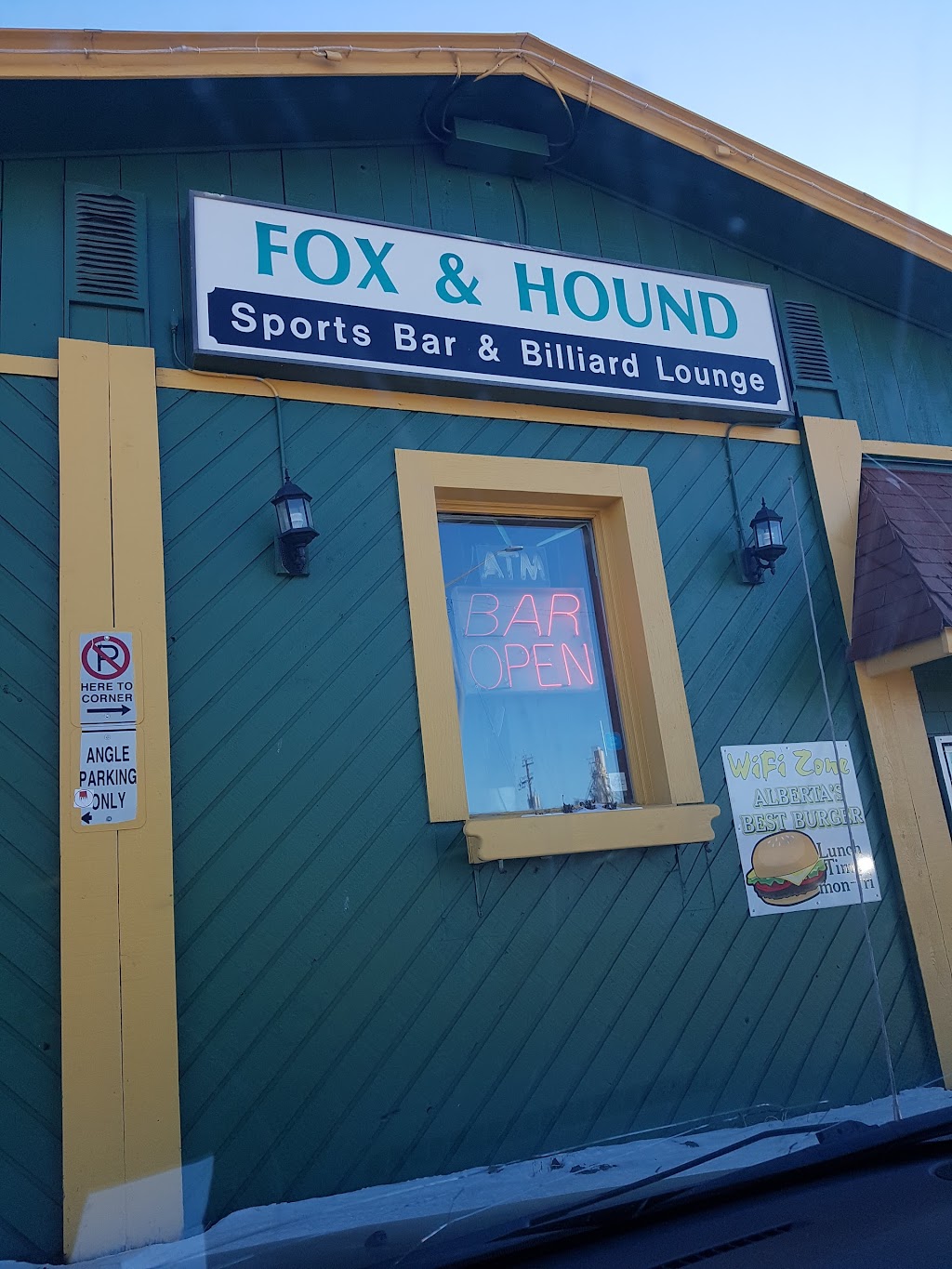Fox & Hound and Mulligans Pizza | 5039 49 St, Innisfail, AB T4G 1M1, Canada | Phone: (403) 227-2333