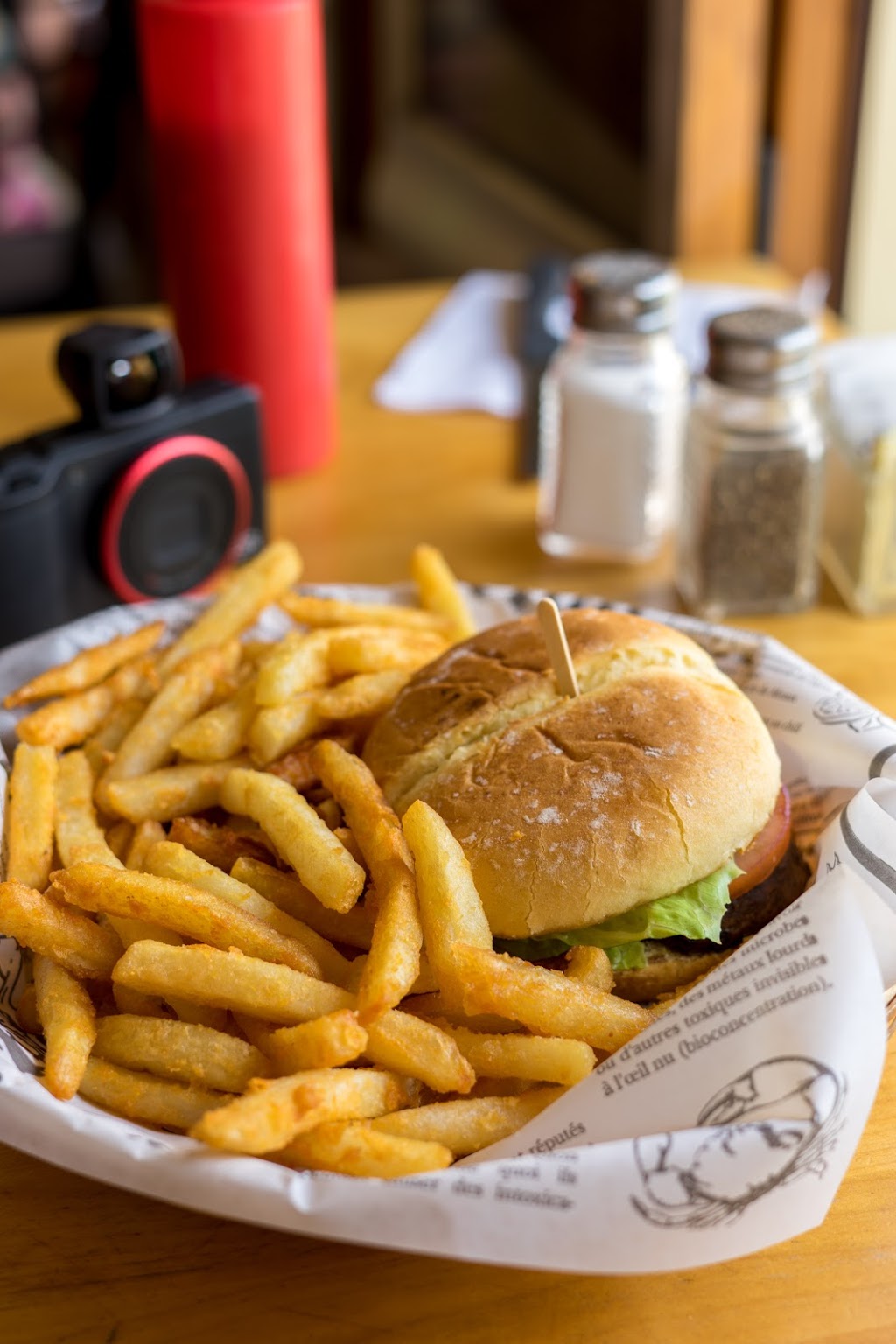 Casse-Cou | 90 Rue du Petit Champlain, Québec, QC G1K 4H4, Canada | Phone: (418) 694-1121