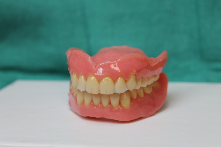 DENTURE & DENTURE CLINIC OF CAMBRIDGE | 18 Concession St #102, Cambridge, ON N1R 2G5, Canada | Phone: (519) 267-4114