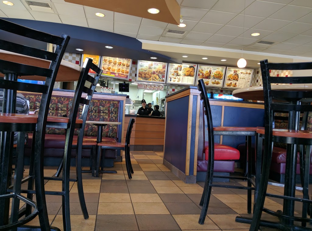 KFC | 1070 Major Mackenzie Dr E, Richmond Hill, ON L4S 1P3, Canada | Phone: (905) 884-3444